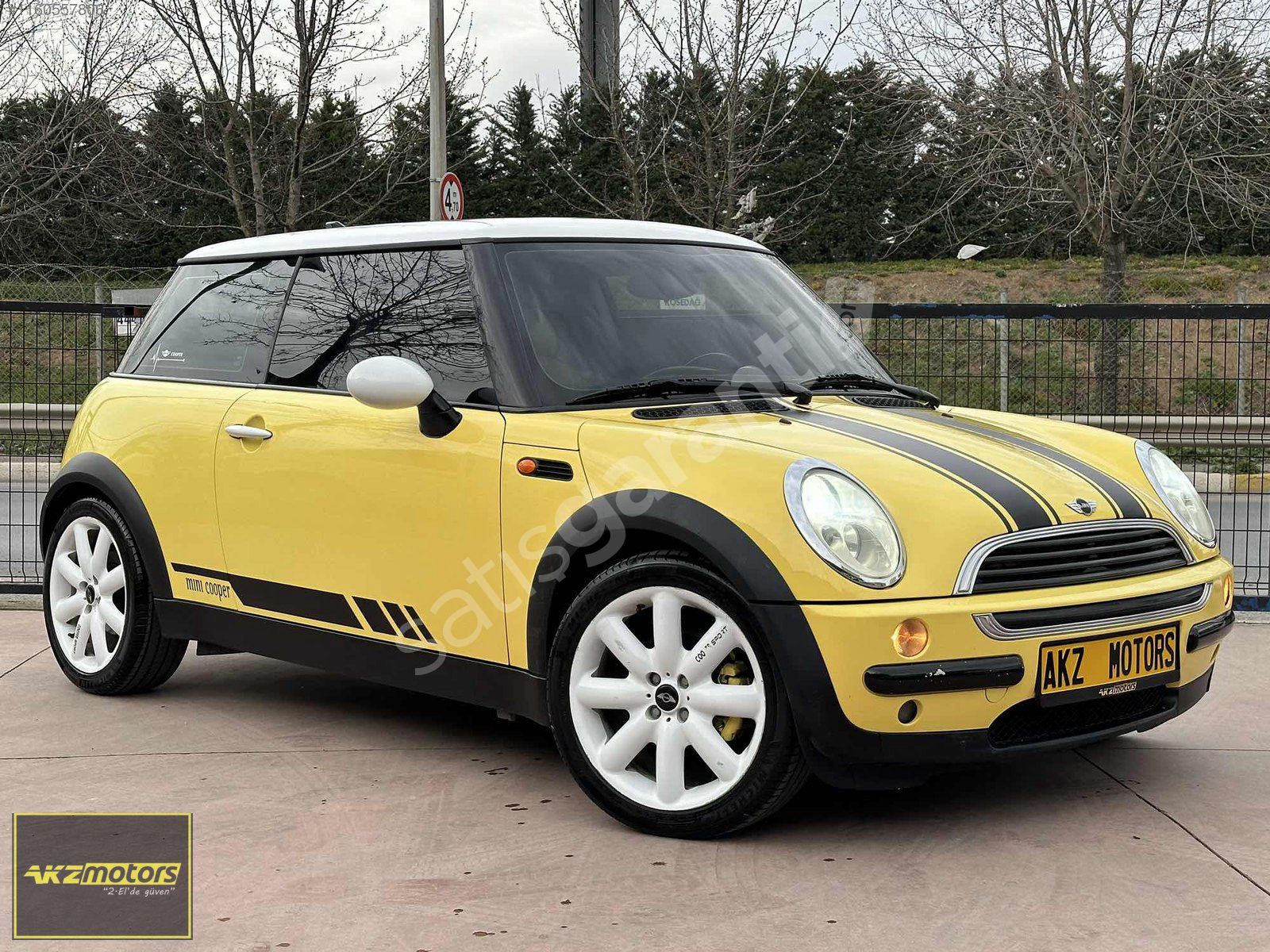 AKZ MOTORS DAN 2002 MİNİ COOPER OTOMATİK 1.6 189 KMDE