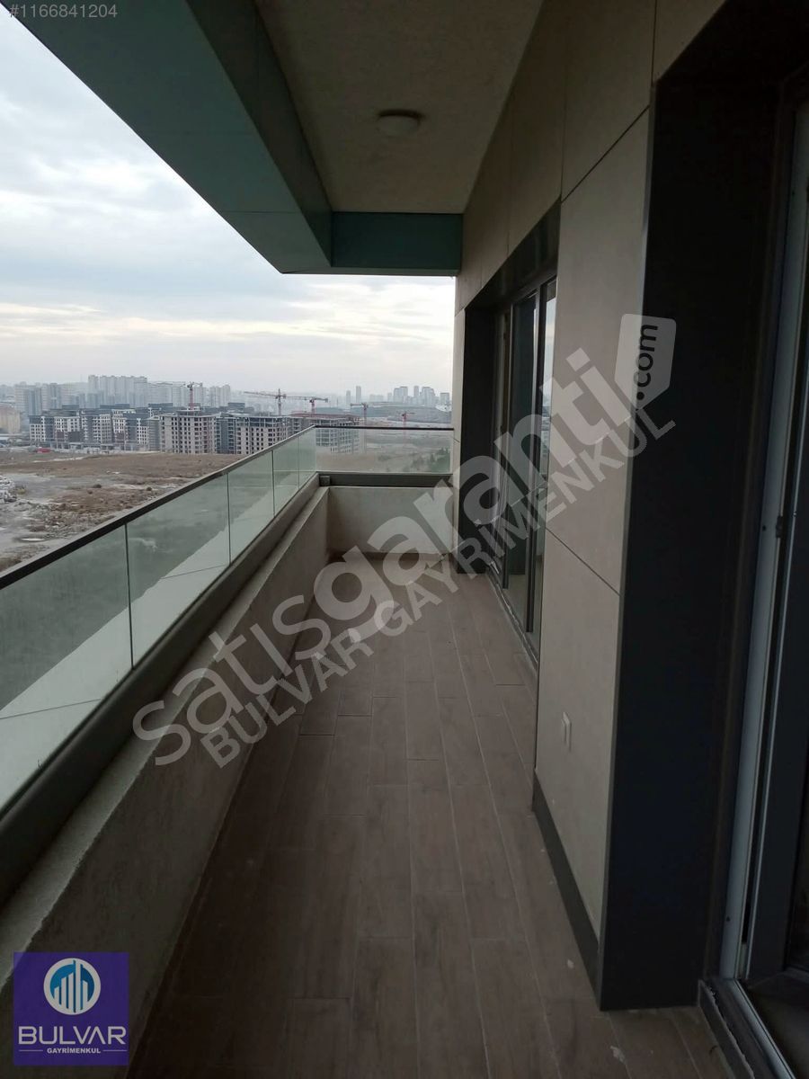 BULVAR İSTANBUL GÖL ETABIN'DA ''BOŞ'' 2+1 SATILIK DAİRE