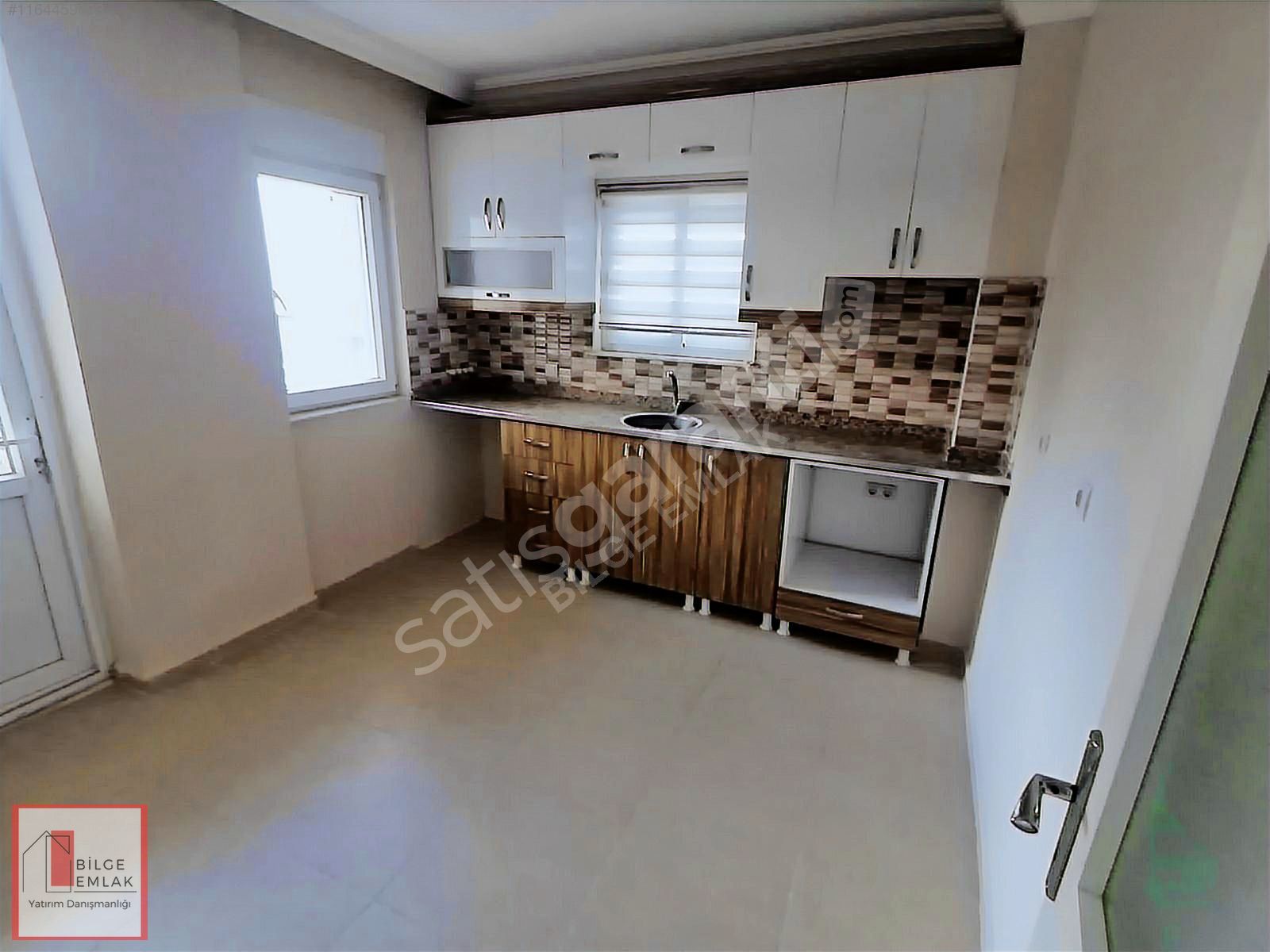 Bilge gayrımenkul den; katta geniş, cam balkonlu 2+1 Kiralık!!