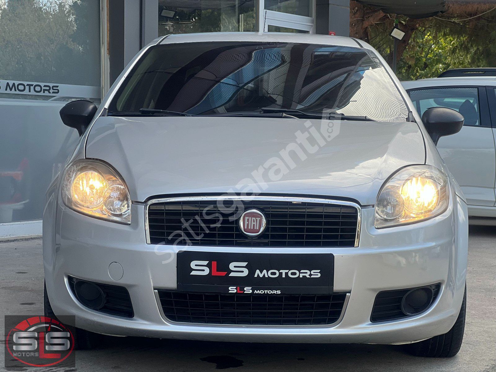 SLS - LİNEA 1.3MJET TİCARİ GEÇMİŞ YOK HASARYOK AĞIRBAKIMLAR YENİ
