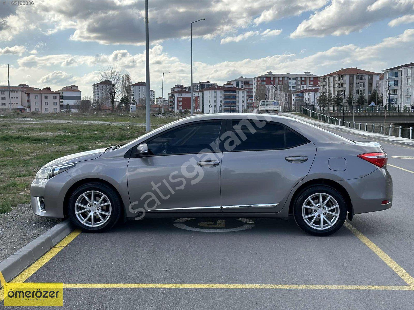 HATASIZ BOYASIZ TRAMERSİZ MAKYAJLI EKSTRALI TOYOTA COROLLA