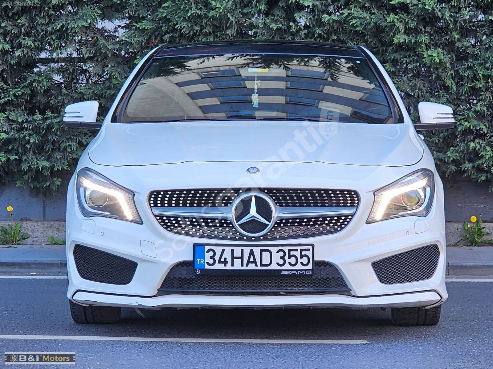 Bİ MOTORS'TAN 2014 MERCEDES CLA 200 AMG CAMTAVAN