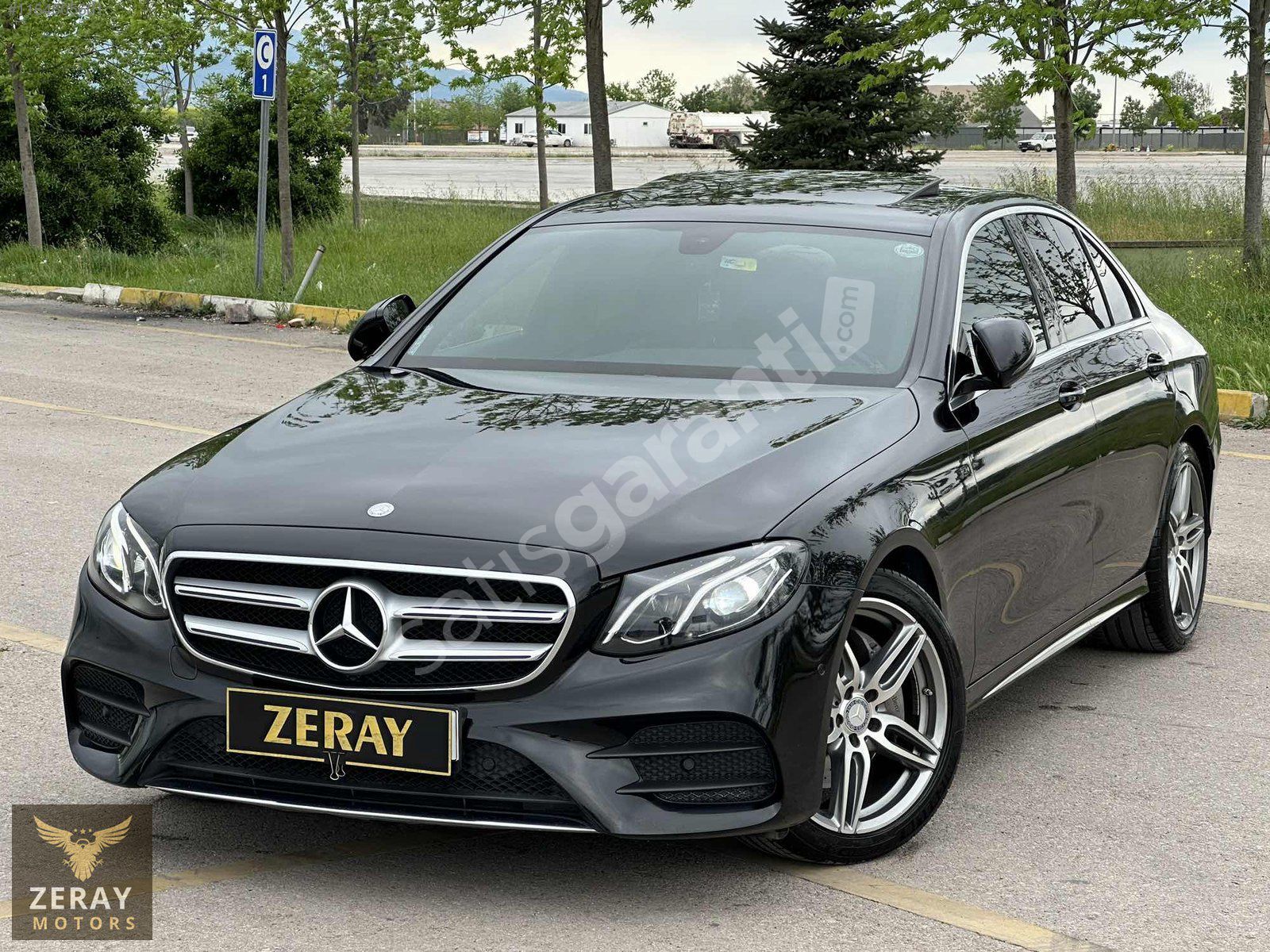 ZERAY'dan MB E220d AMG 9G-TRONİC FULL YETKİLİ SERVİS BAKIMLI