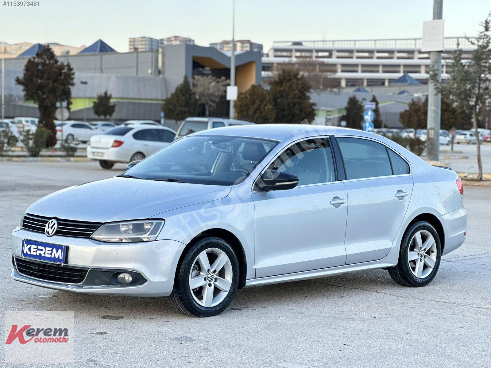 2014 VW JETTA 1.6 TDI DSG COMFORTLİNE 185 BİNDE ÇOK TEMİZ +