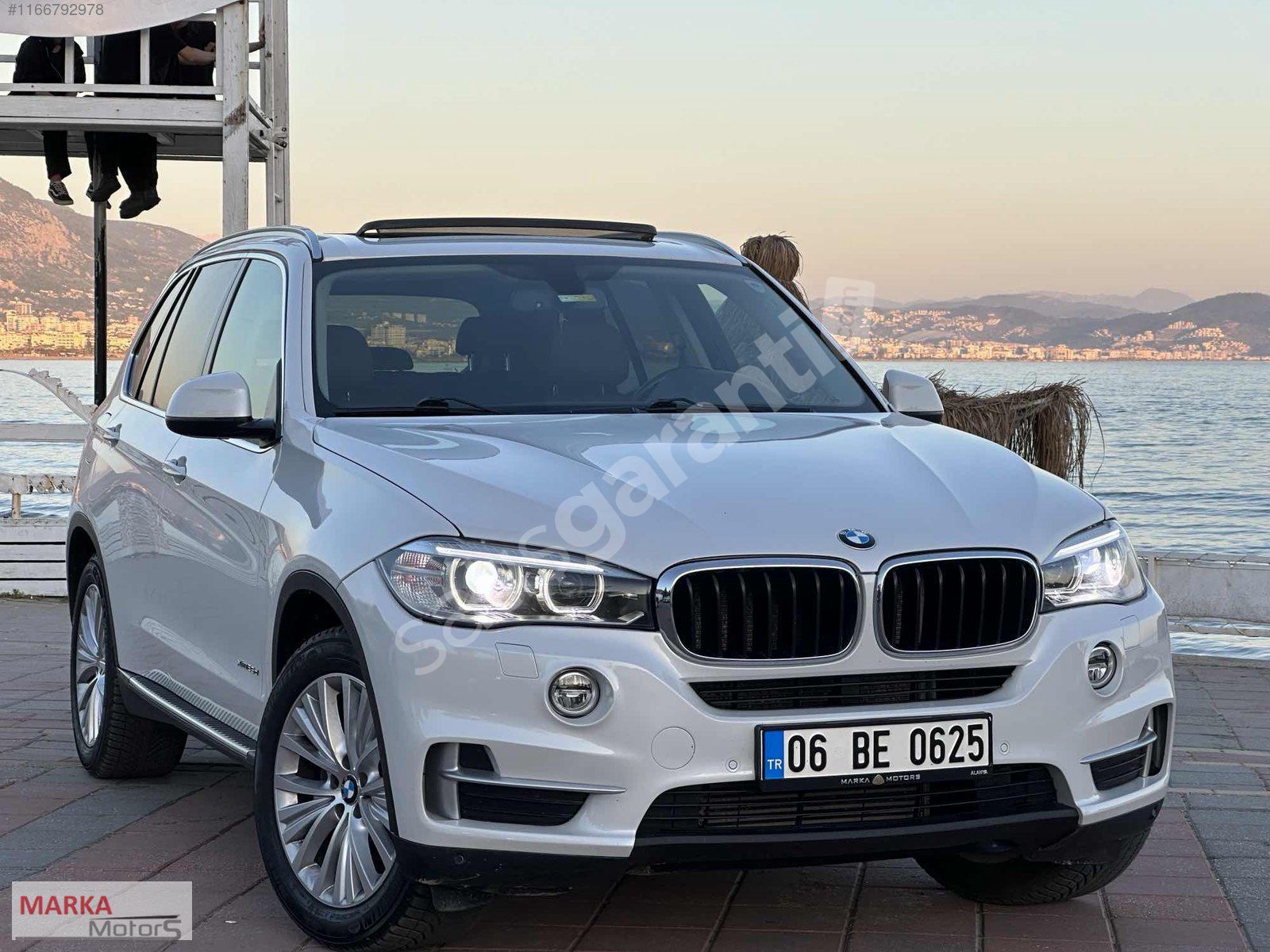 MARKA'DAN 2015 BMW X5 2.5 X DRİVE 231 HP PREMİUM HAYALET+SDEFLİ
