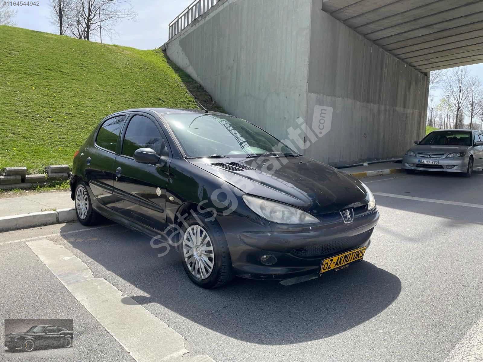 ÖZ-AK MOTORS DAN TAKSİT SEÇENEKLİ PEUGEOT 206