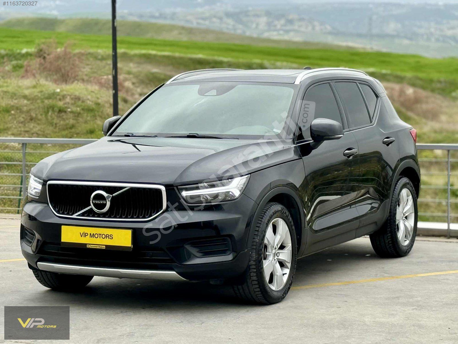 VİP MOTORS DAN HATASIZ BOYASIZ DEĞİŞENSİZ İÇİ KIRMIZI XC40