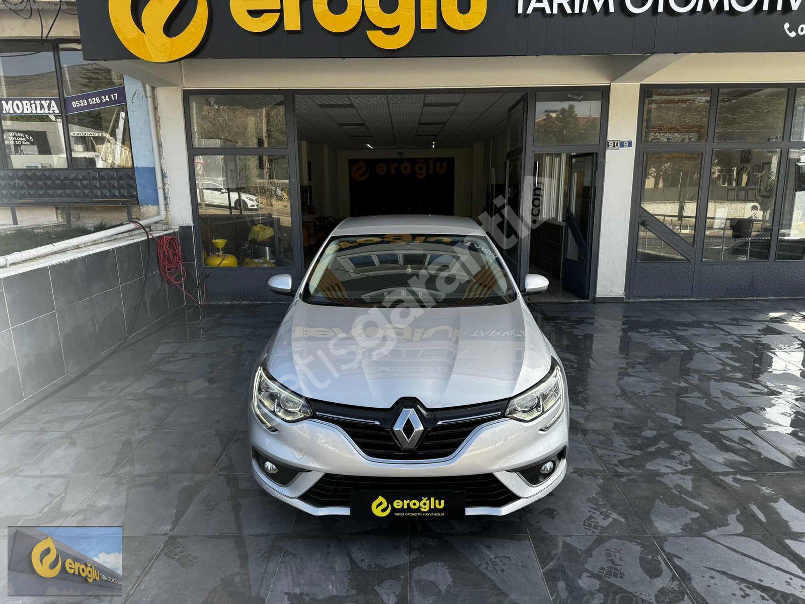 EROĞLU OTOMOTİVDEN HATASIZ BOYASIZ TRAMERSİZ MEGANE