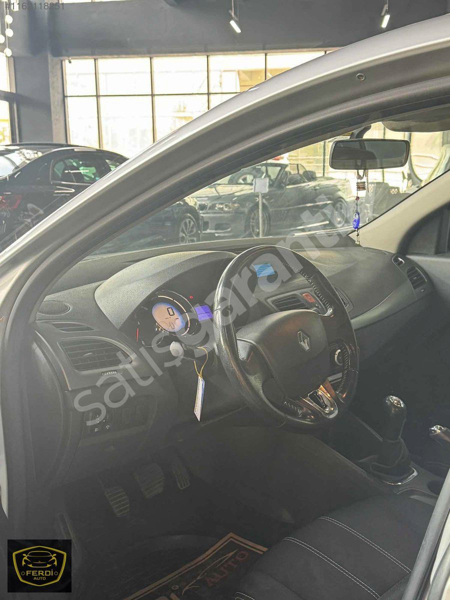 FERDİ AUTO'DAN KREDİYE UYGUN FLUENCE TERTEMİZ