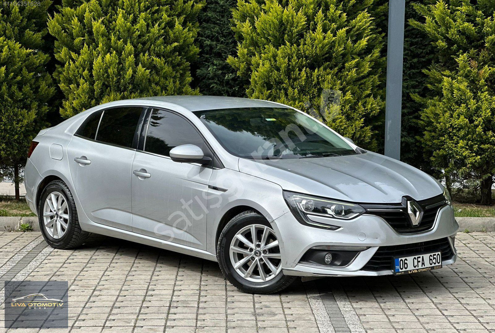 LİVA'DAN 2020 MEGANE HATASIZ BAKIMLI 475PEŞİN 36AY ELDEN SENETLİ