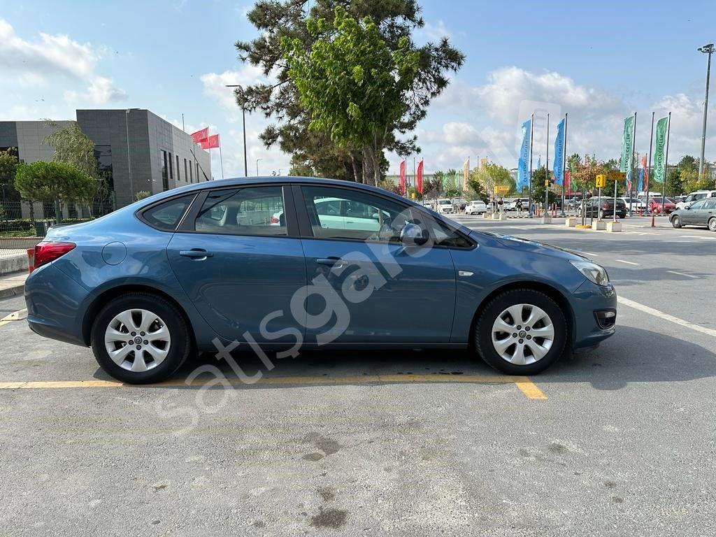 2015 - opel astra - edition plus