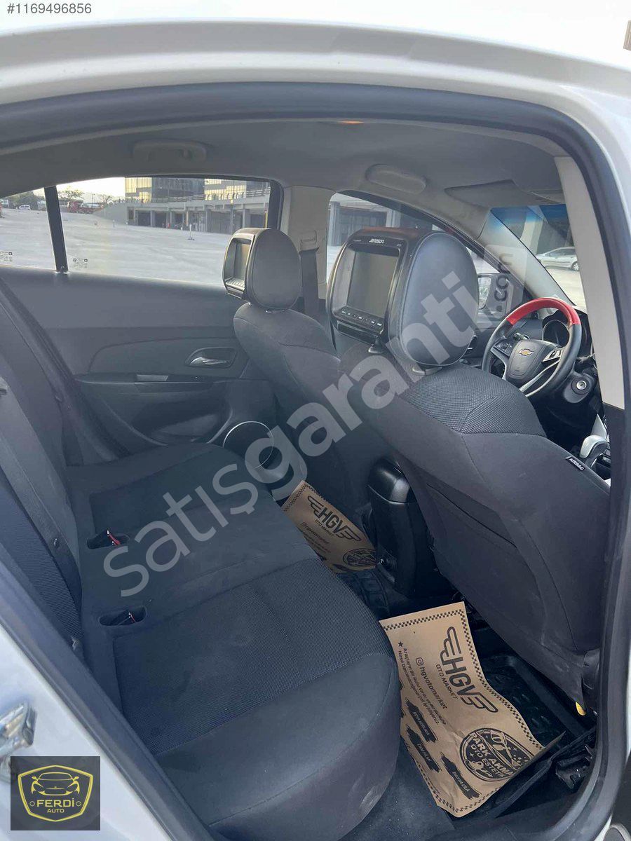 FERDİ AUTO'DAN DÜŞÜK KM KREDİYE UYGUN OTOMATİK VİTES