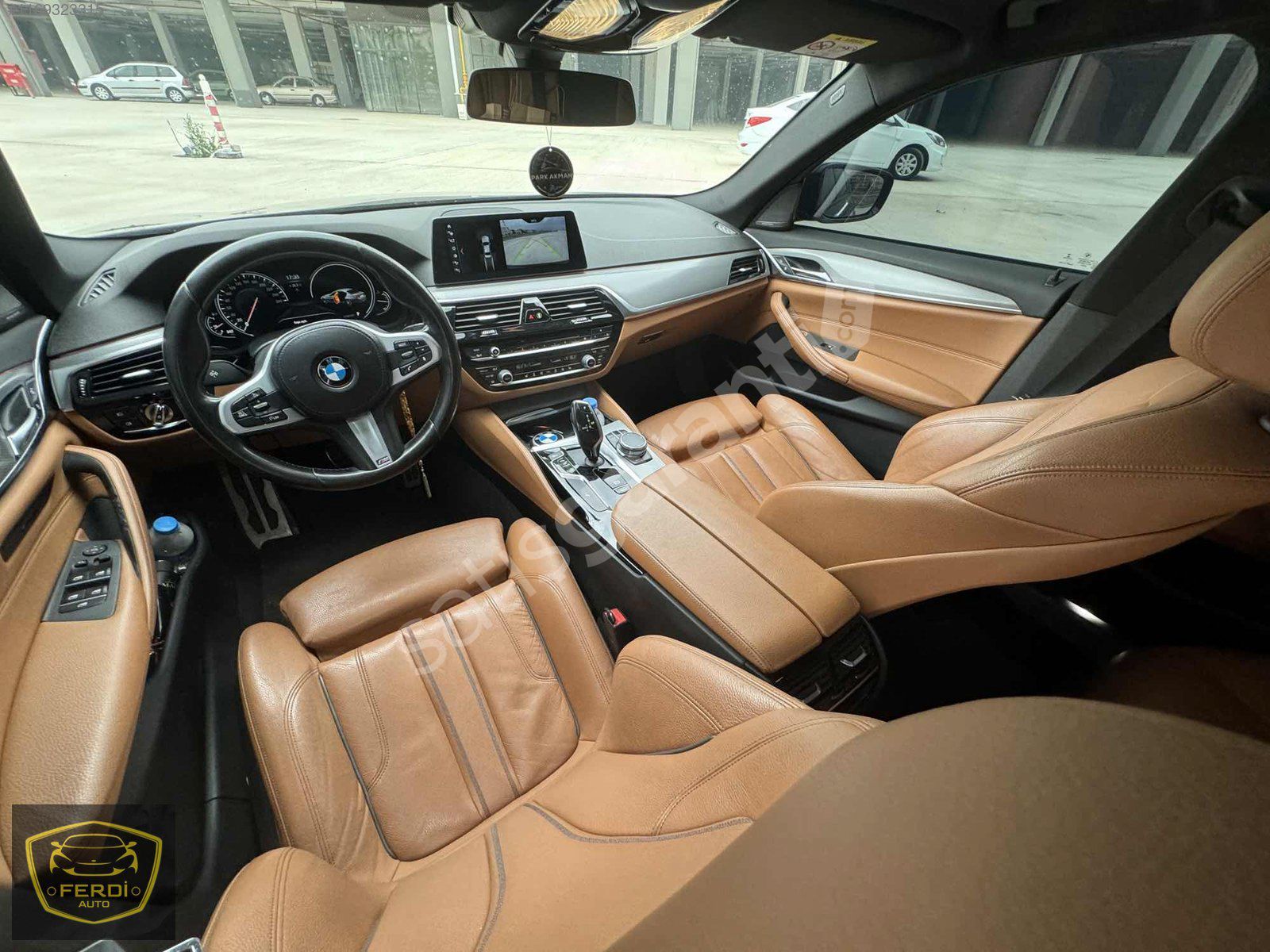 FERDİ AUTO'DAN CARBONSCHVARS ÖZEL RENK M SPORT 2023 GÖRÜNÜM