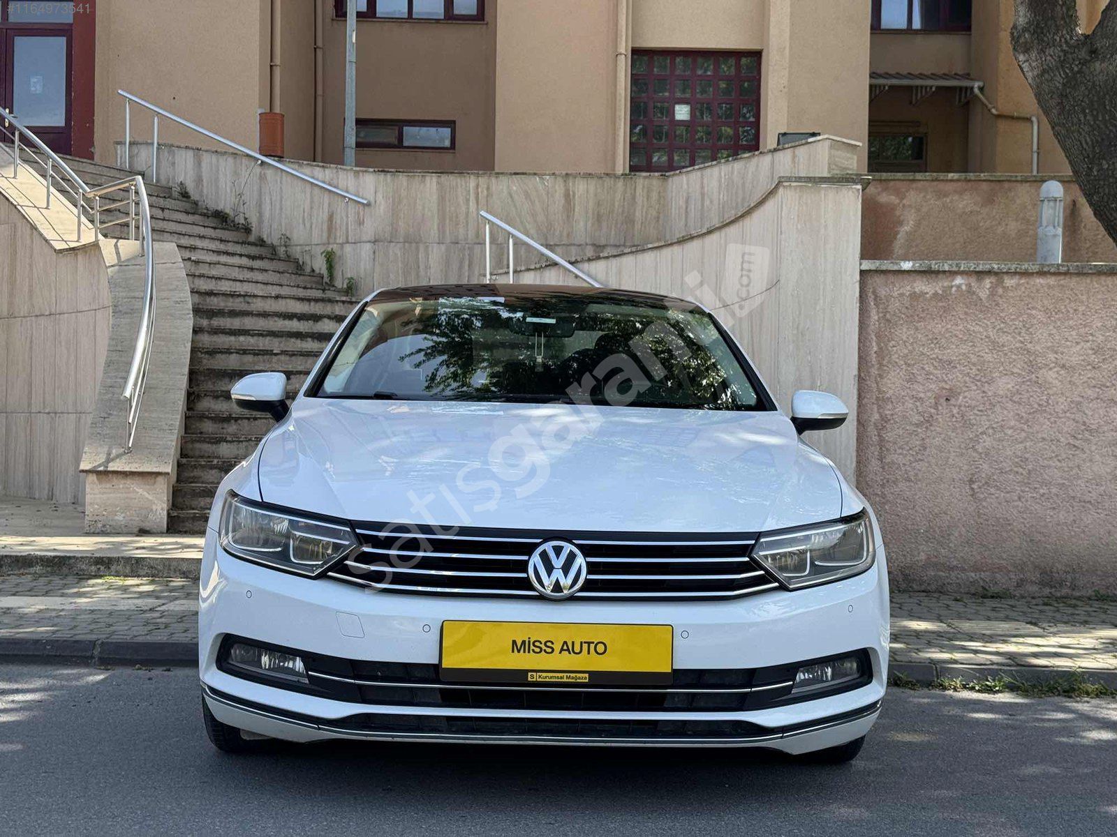 MİSS AUTO'DAN WV 1.4 TSİ BLUEMOTİON COMFORTLİN CAM TAVAN KAT.AYN