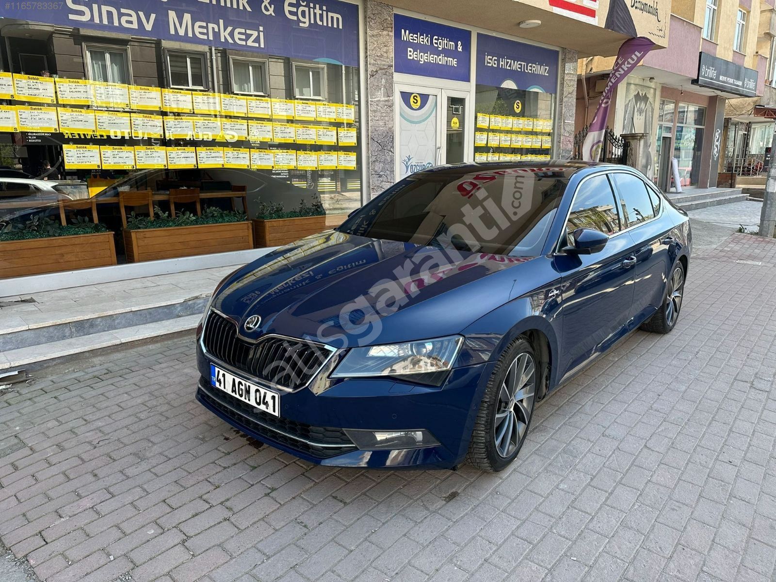 ÖZYAKIŞIR OTO'DAN 2017 ÇIKIŞLI Skoda Süperb Laurin& Klement