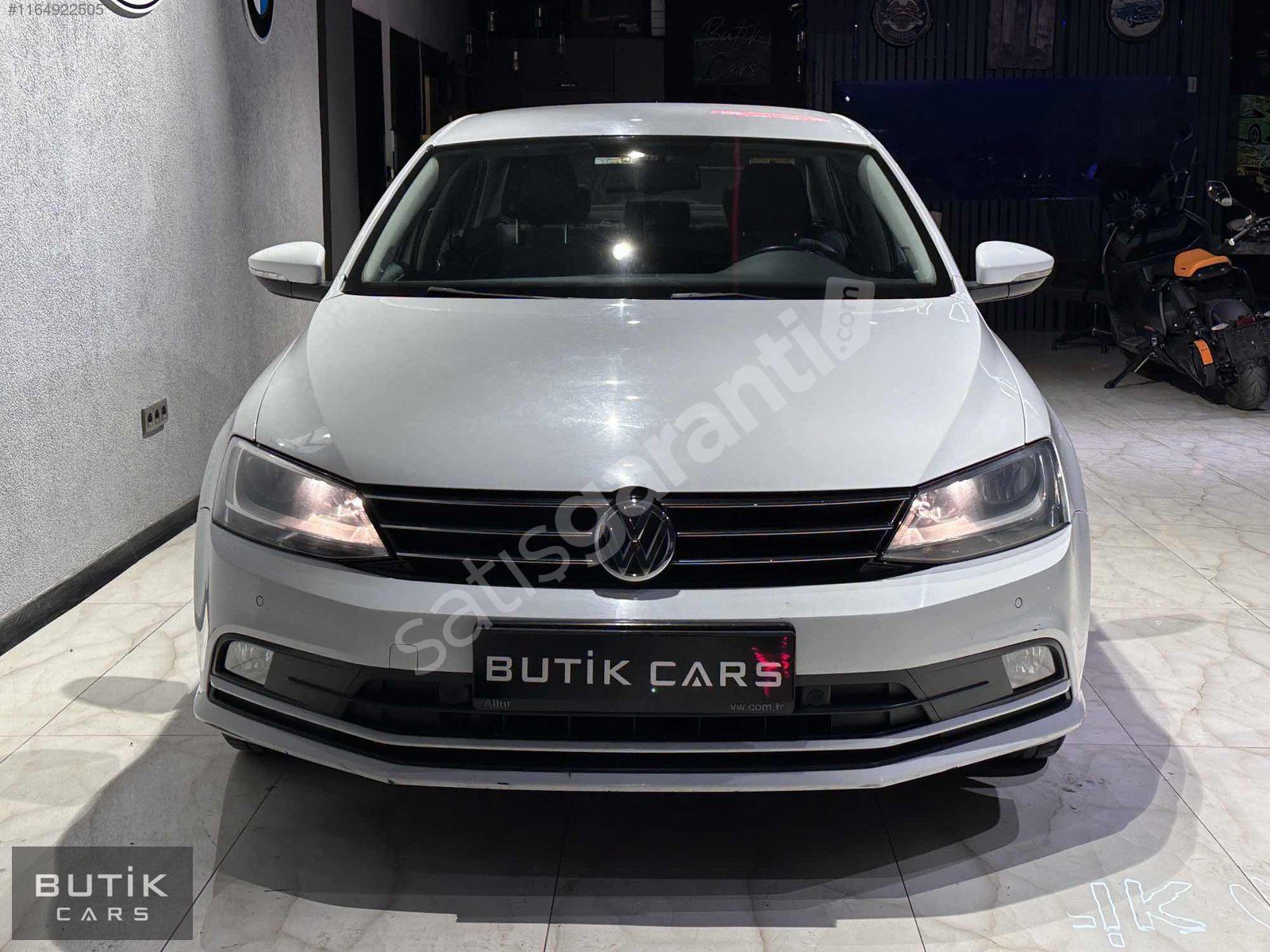 BUTİK CARS-2015 VW JETTA 1.6 TDI HATASIZ-COMFORTLİNE -189KM