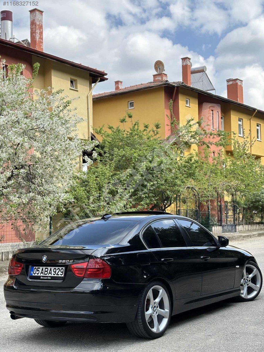 BMW 3.20d 2010LCİ OTOMATİK NBT+MAKAM P.+K ISITMA DOLU DOLU