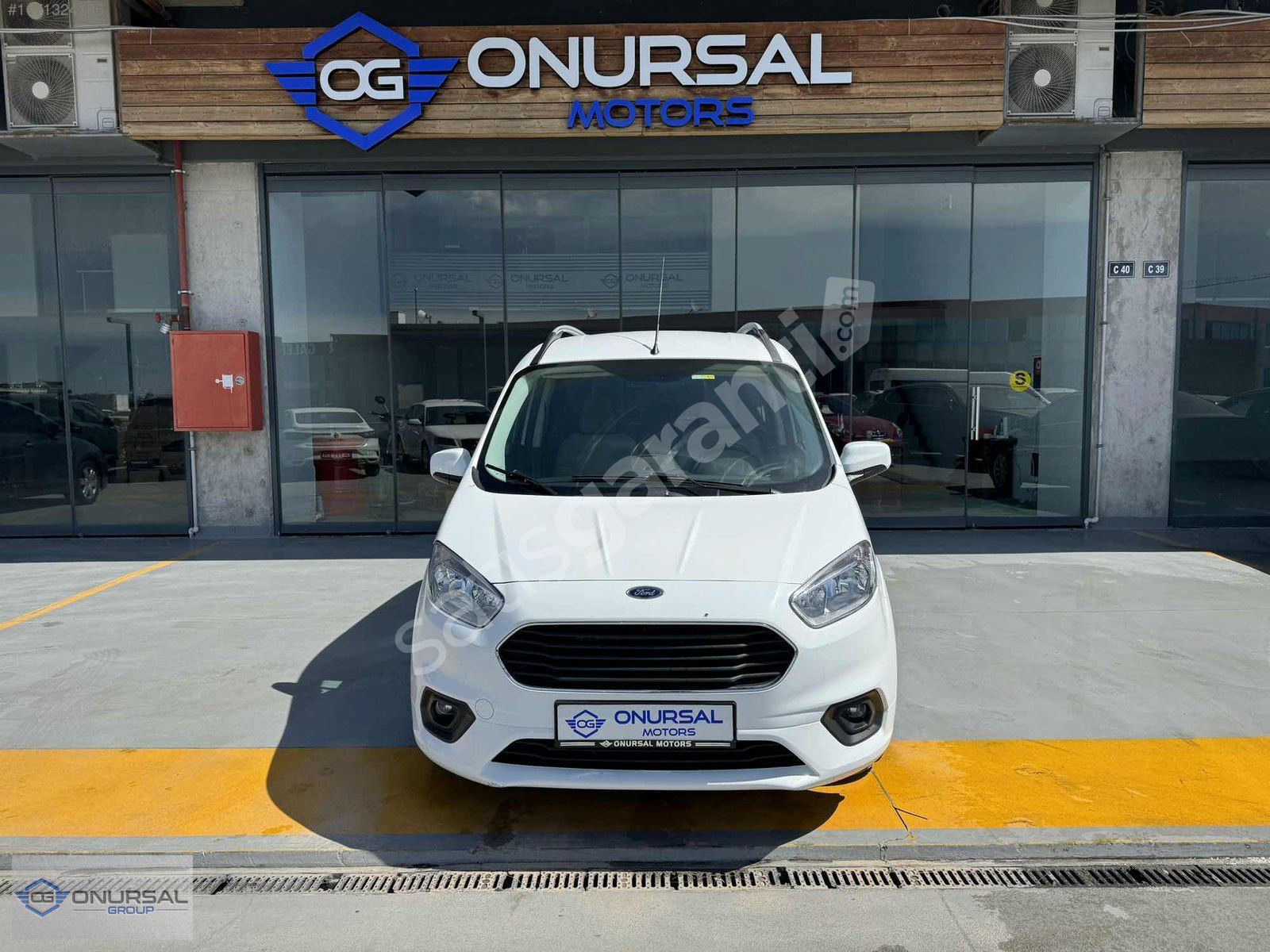 ONURSAL'DAN 2018 FORD COURİER, 1.5 TDCİ TİTANİUM,FULL,OTOMOBİL