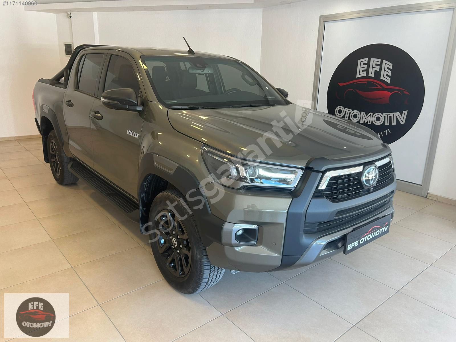 2023 TOYOTA HILUX INVINCIBLE 4X4 JBL 6001 KM'DE FATURALI BOYASIZ