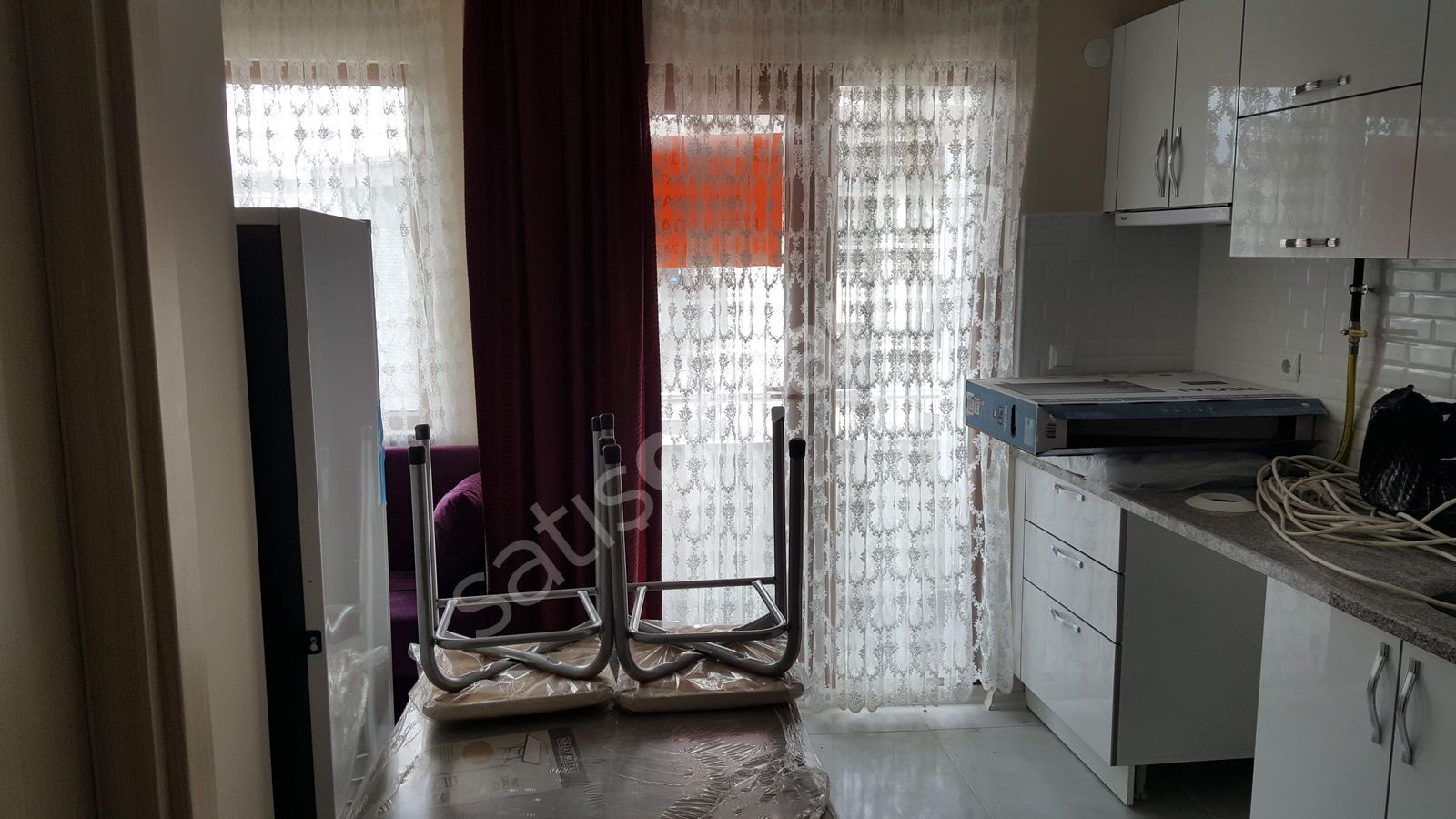                      29- ŞEKER EMLAKTAN 2+1-60m²  KİRALIK EŞYALI DAİRELER