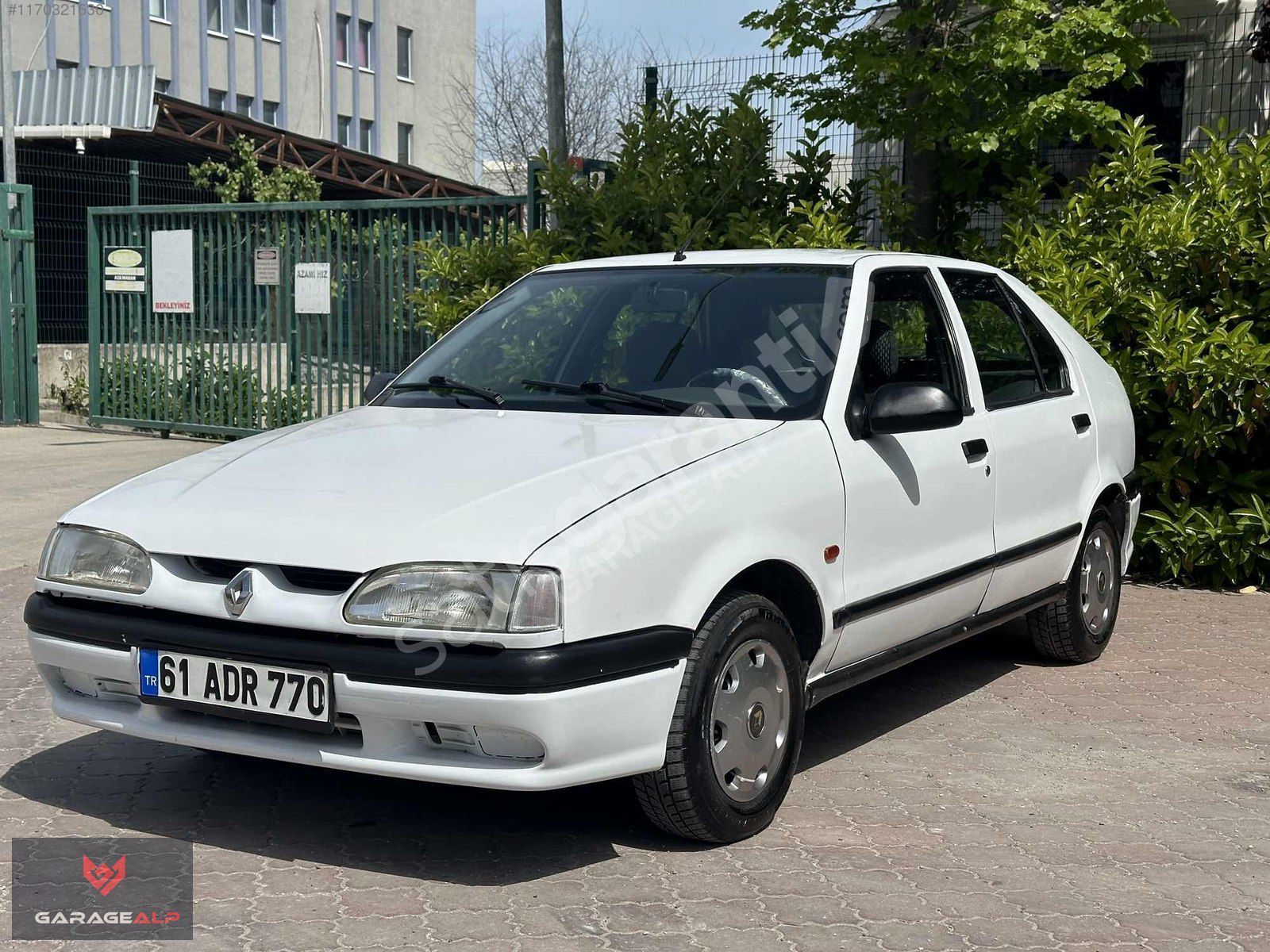 GARAGE ALP GÜVENCESİ İLE 1.6İ HB KLİMALI