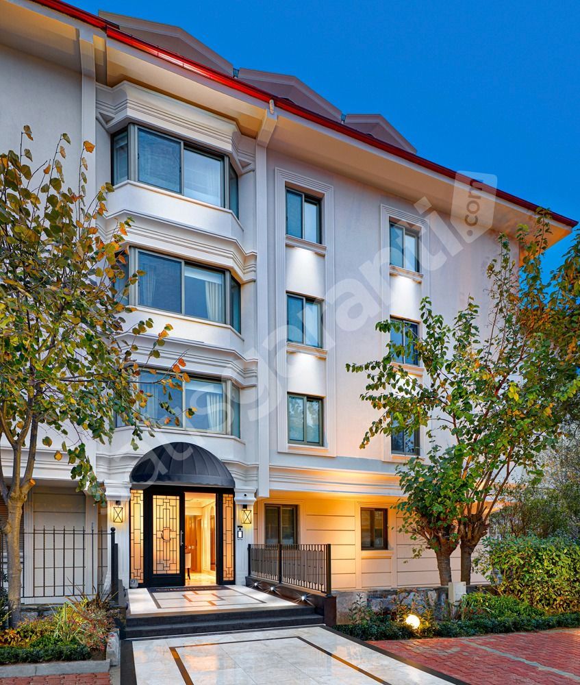 ULUS'TA 2+1 BOĞAZ MANZARALI FULL EŞYALI LÜKS KİRALIK DAİRE