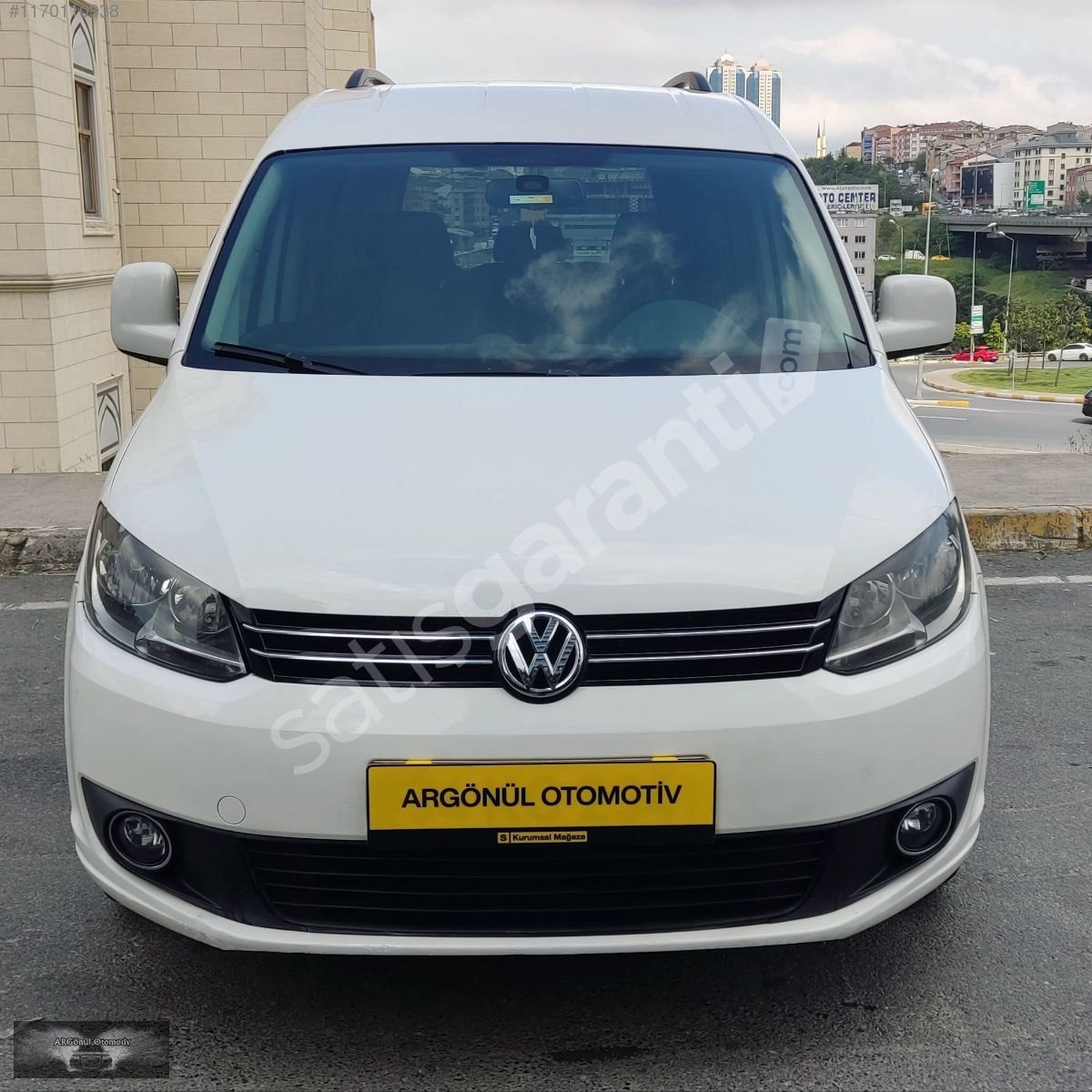 2013 VW CADDY 1.6 TDİ COMFOTLİNE DEĞİŞENSİZ OTOMATİK AİLE ARACI