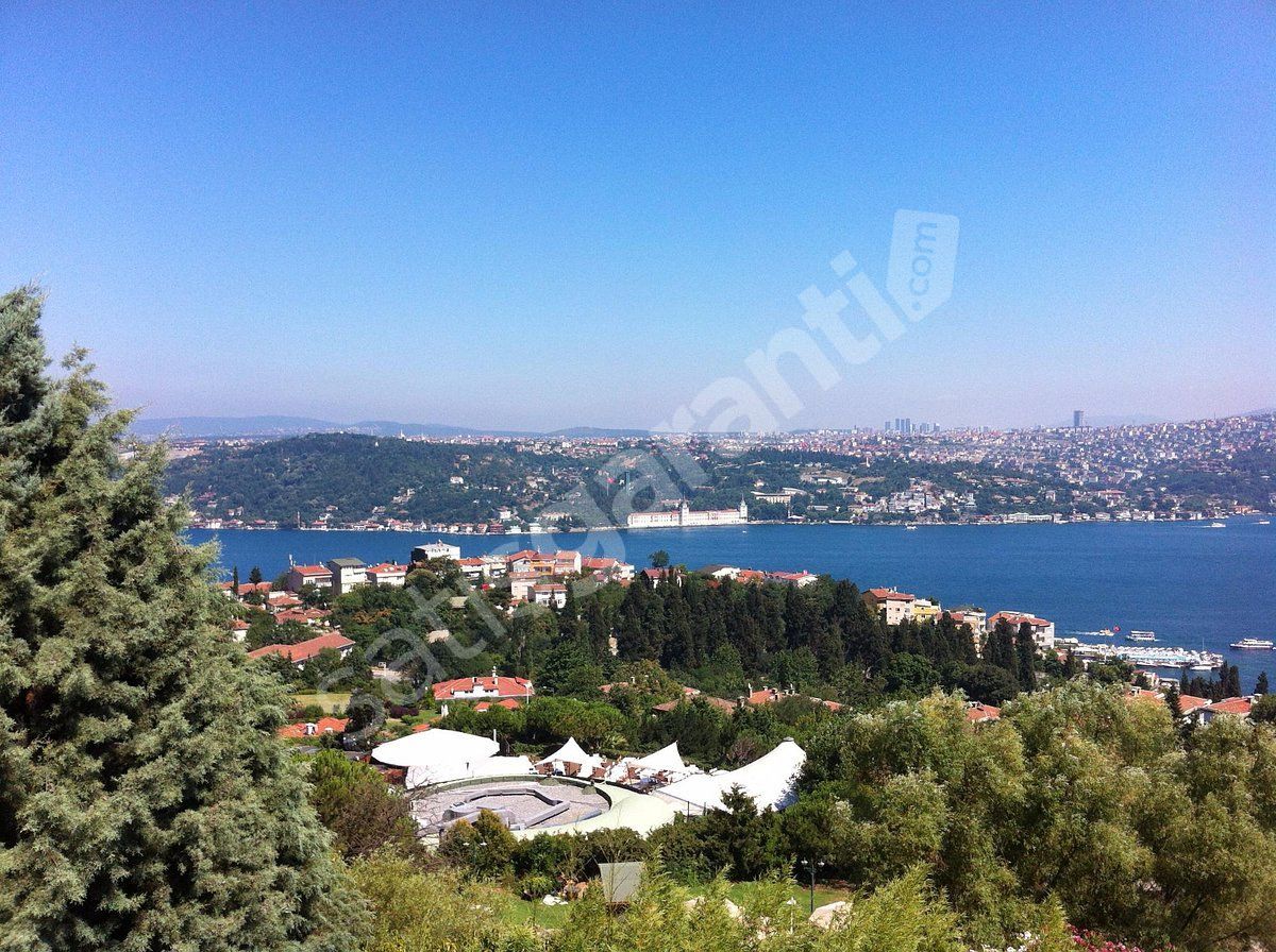 ULUS SOLDA ELİT SİTEDE MUHTEŞEM MANZARALI ÇATI DUBLEKS