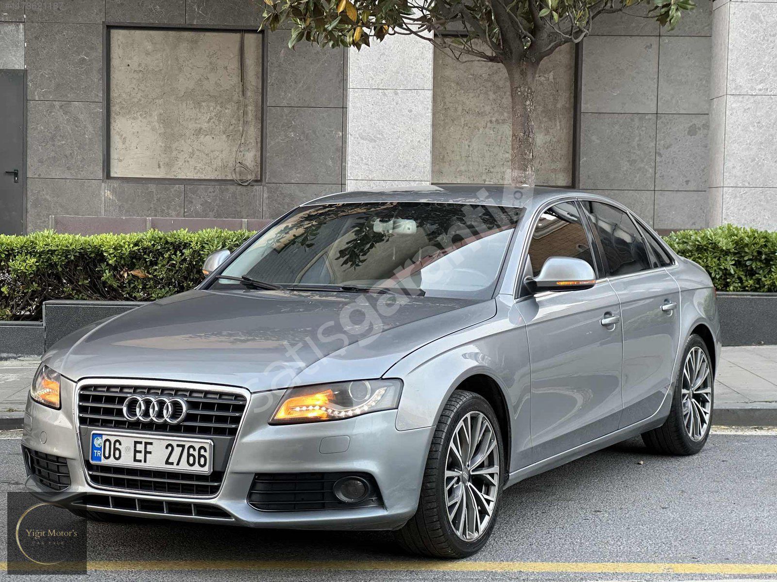 AUDİ A4 BENZİN LED FAR AUTO HOLD