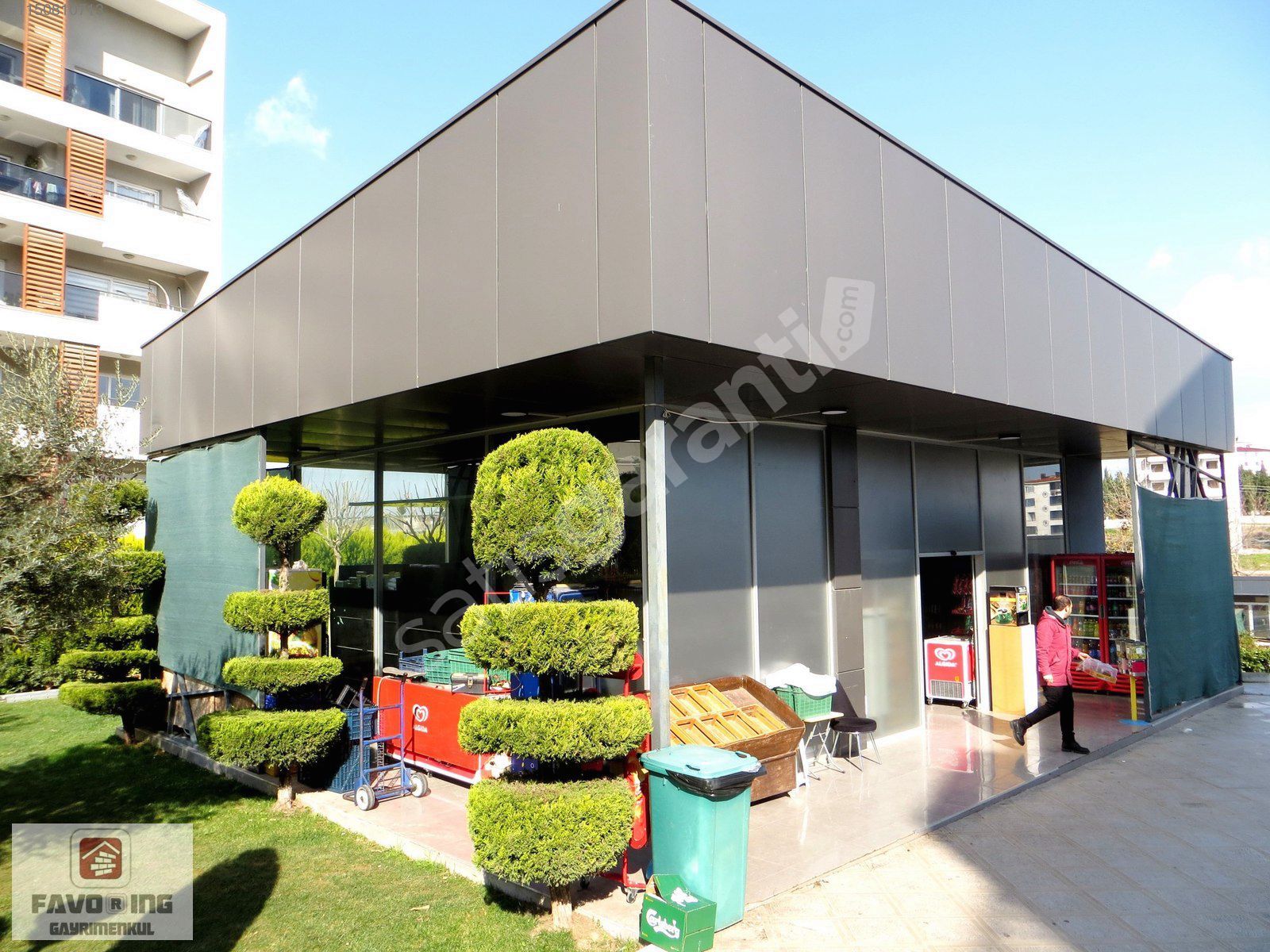 Triyanda Masal 317 Konutluk Site İçi Devren Satılık Market Tekel