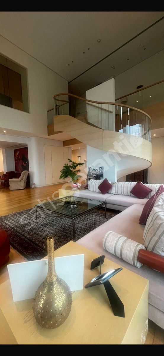 Kanyon Residence Özel Teraslı Kiralık 4+1 Asansörlü Penthouse