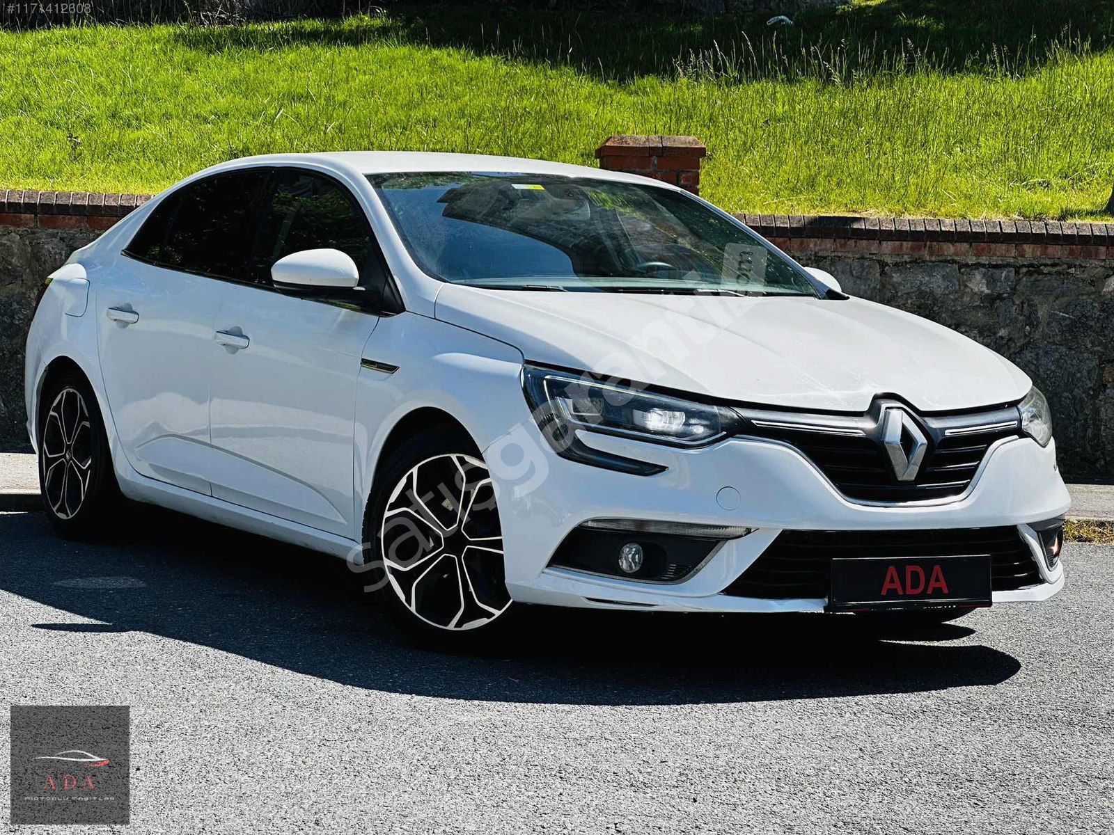 ADA'DAN 2017 MEGANE ICON MASAJLI KOLTUK + ANAHTARSIZ ÇALIŞTIRMA