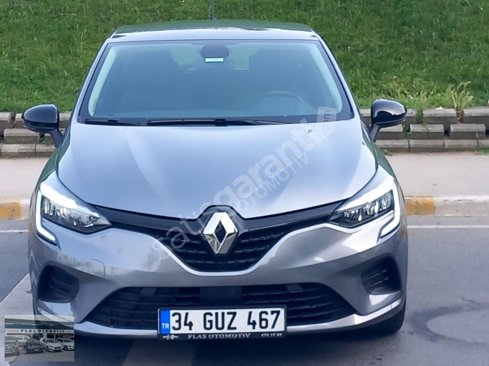 2022 MODEL CLİO 1.0 SCE JOY 18.700 KM KAZASIZ