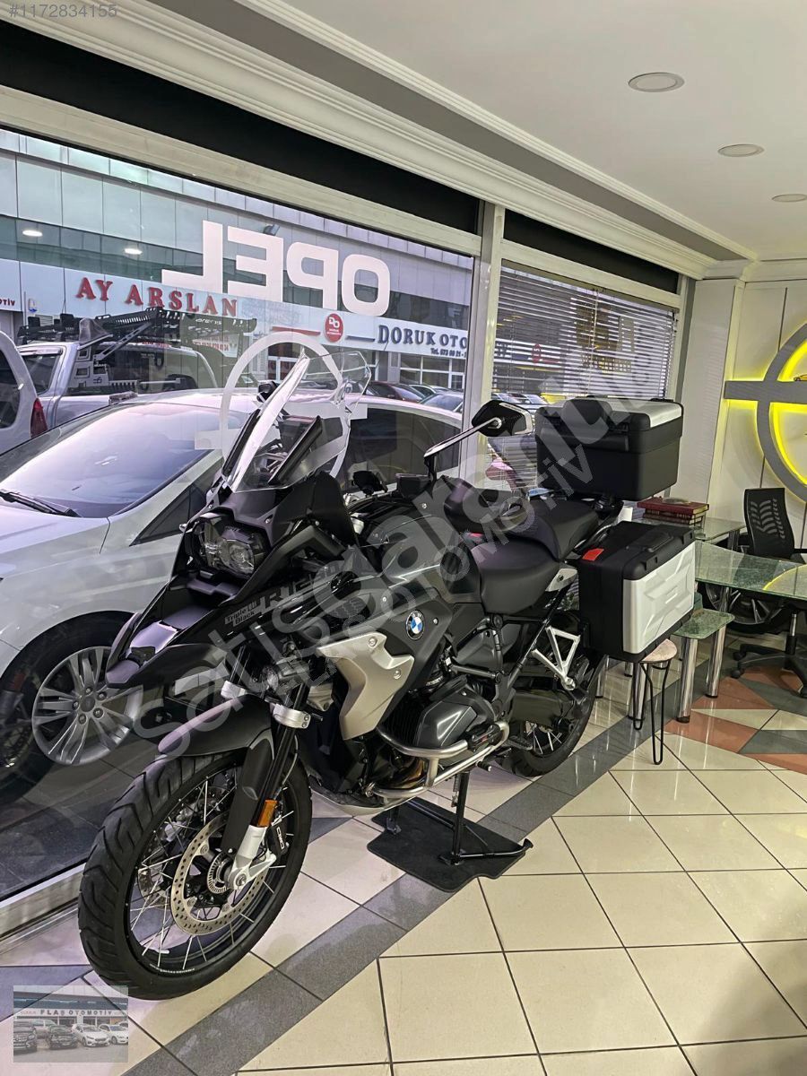 2022 MODEL BMW R 1250 GS TRİPLE BLACK