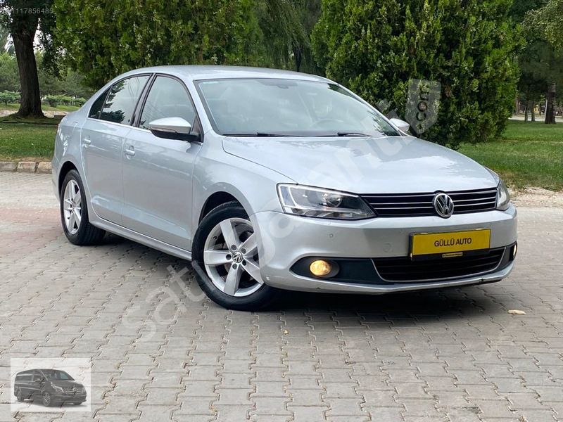 GÜLLÜ OTO'DAN 2013 MODEL JETTA 1.6 TDI OTOMATİK DÜŞÜK KM.