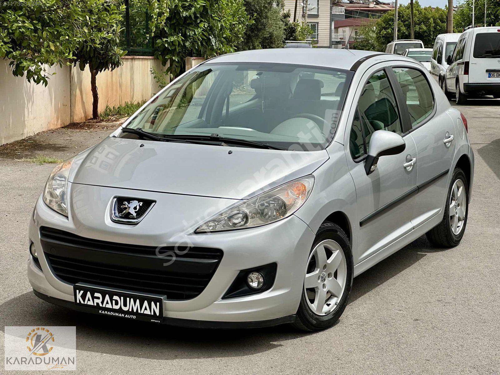KARADUMAN'dan ''99 BİN KM'DE'' OTOMATİK VİTES 207 MAKYAJLI KASA