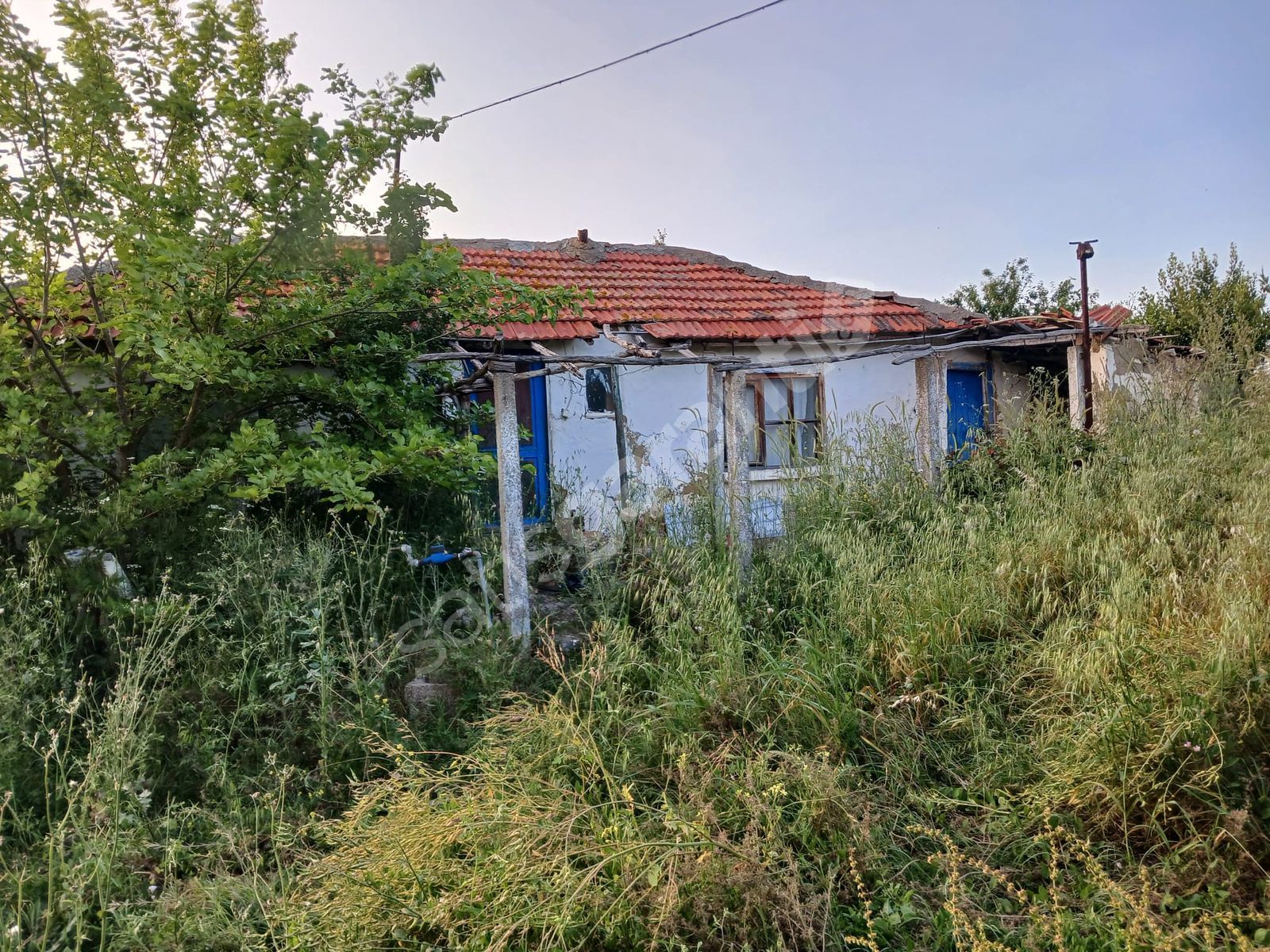 Bursa Karacabey Hayırlar mhde satılık bahçeli köy evi