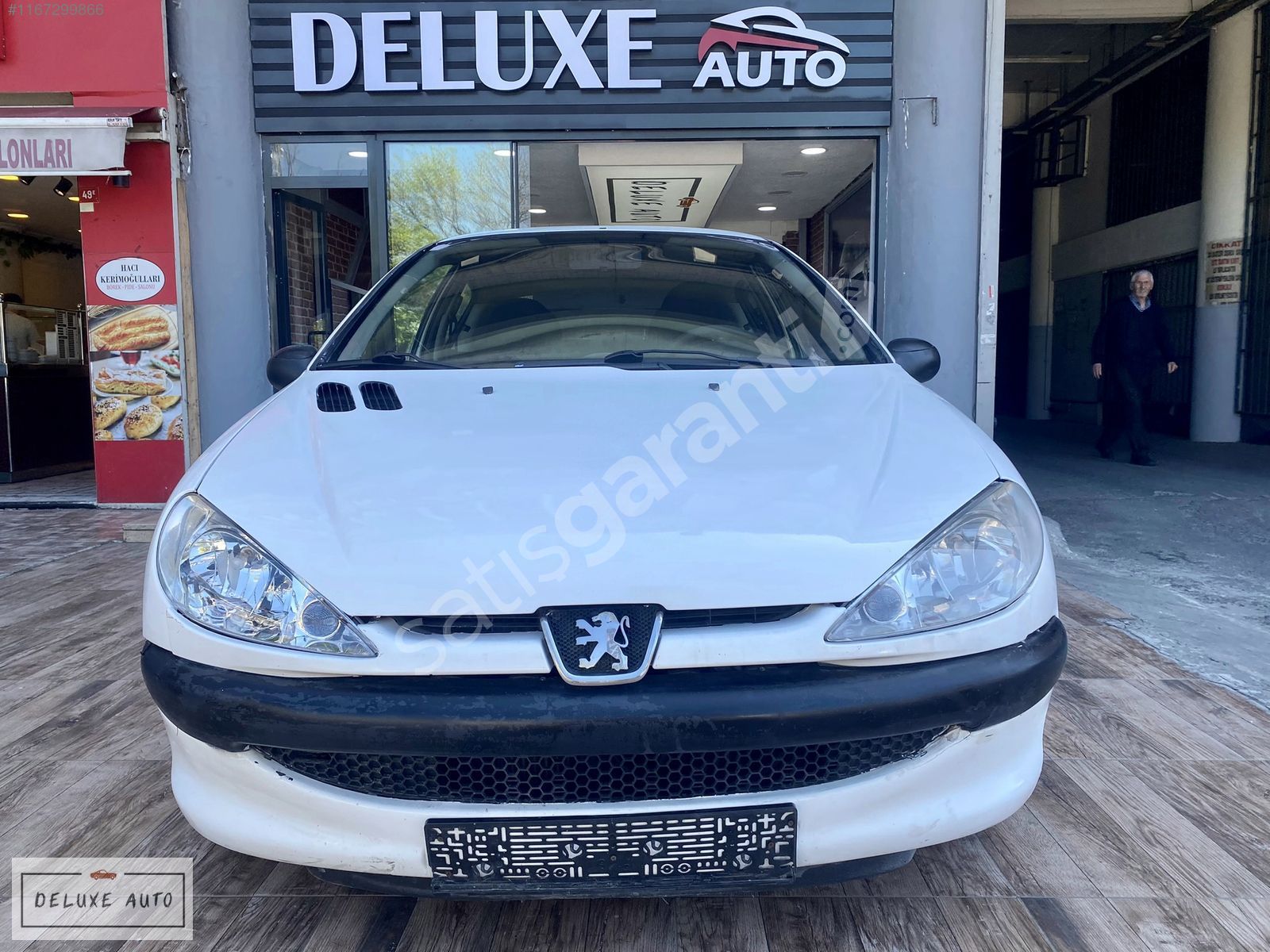 DELUXE AUTO'DAN 2006 MODEL BAKIMLI PEUGEOT 206