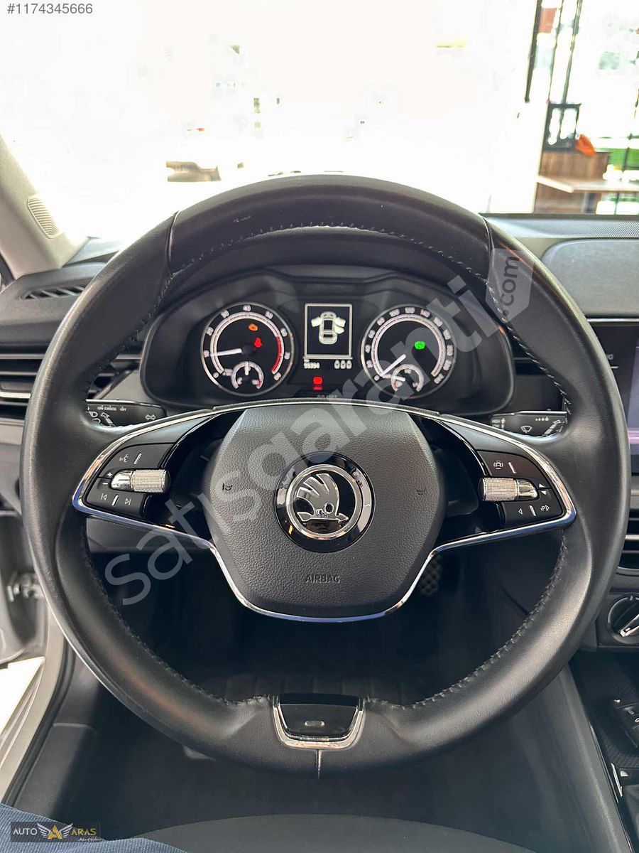 AUTO ARAS TAN SKODA SCALA OTOMATİK EN TUTULAN RENK