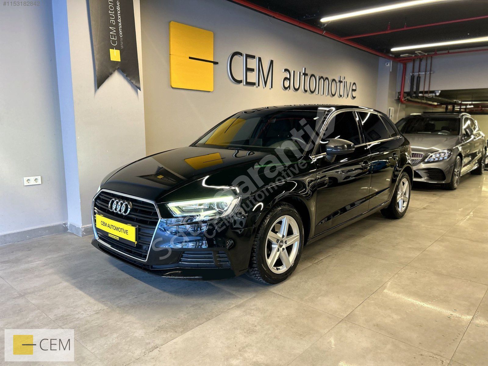 CEMautomotive-BOYASIZ-2016 MAKYAJLI AUDİ A3 HB 1.0 TFSİ-OTOMATİK