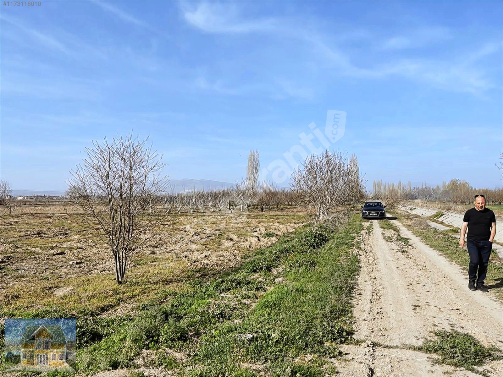 DENİZLİ ÇİVRİL MERKEZE YAKIN SULU BAHÇE