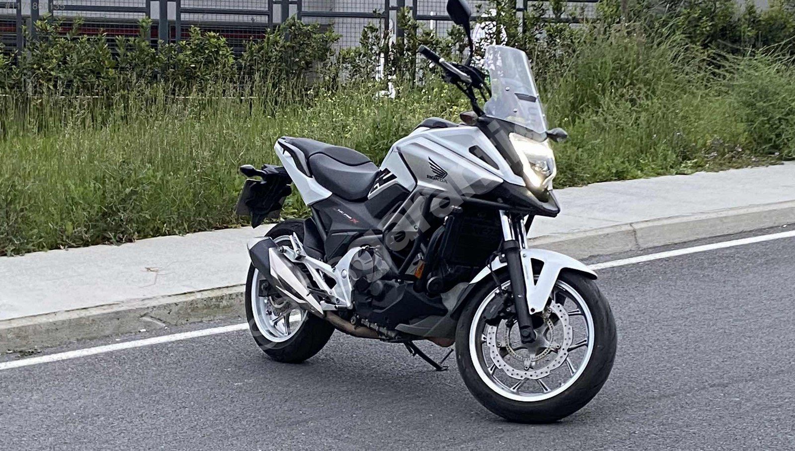 ARAÇ TAKASLI K KART GEÇER2018 HATASIZ 42 BİN KM YENİ MUAYNE