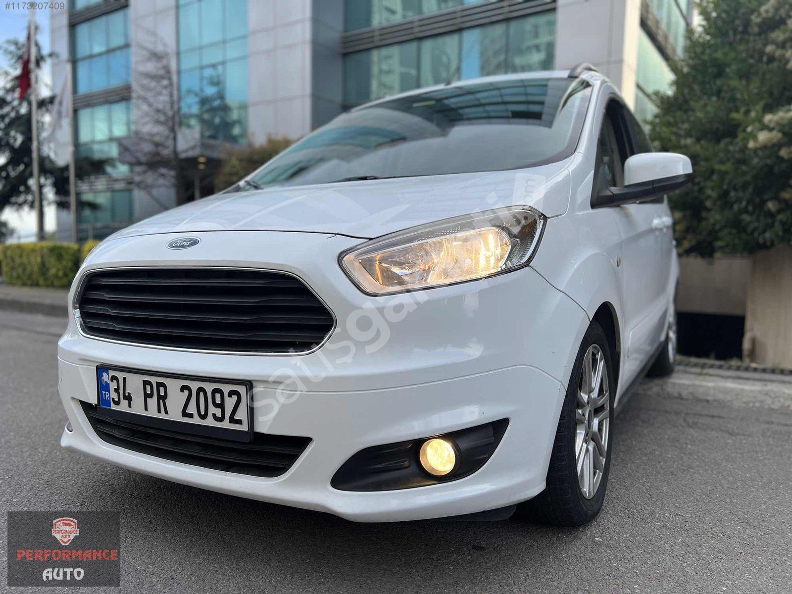 TİTANİUM 2016 FORD COURİER OTOMOBİL RUHSATLI 90.000 KM