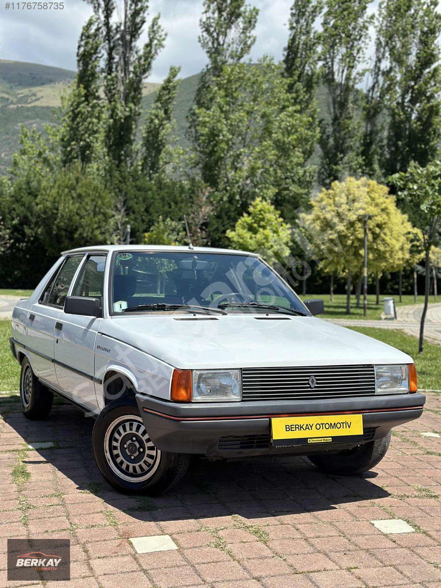 BERKAY OTOMOTİV RENAULT R9 1.4 BROADWAY GTE EMSALSİZ TEMİZLİKTE