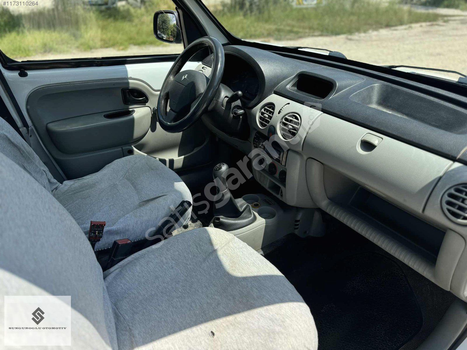 SUNGUROGLUdan 2011 RENAULT KANGOO 1.5 DCi
