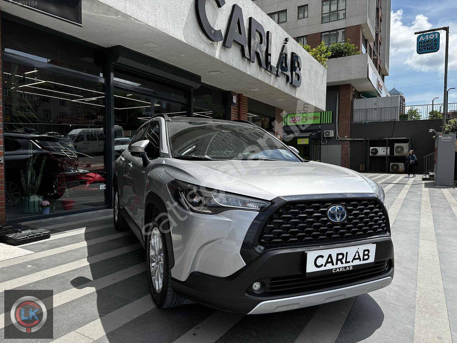 CARLAB - 2023 COROLLA CROSS - HYBRID - FLAME XPACK - HATASIZ