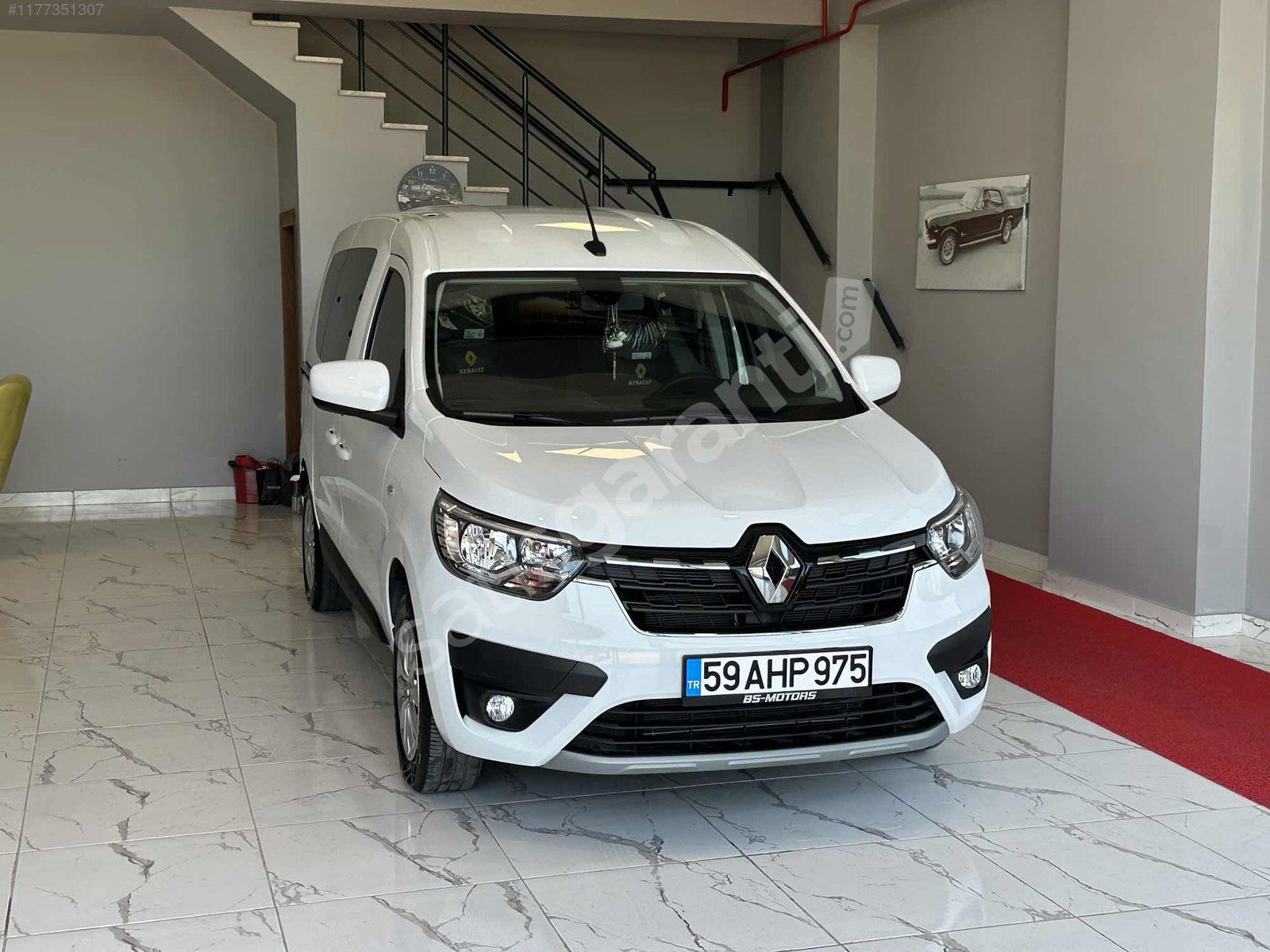 BS MOTORS 2023 EXPRESS HATASIZ BOYASIZ POŞETLERİ ÜSTÜNDE