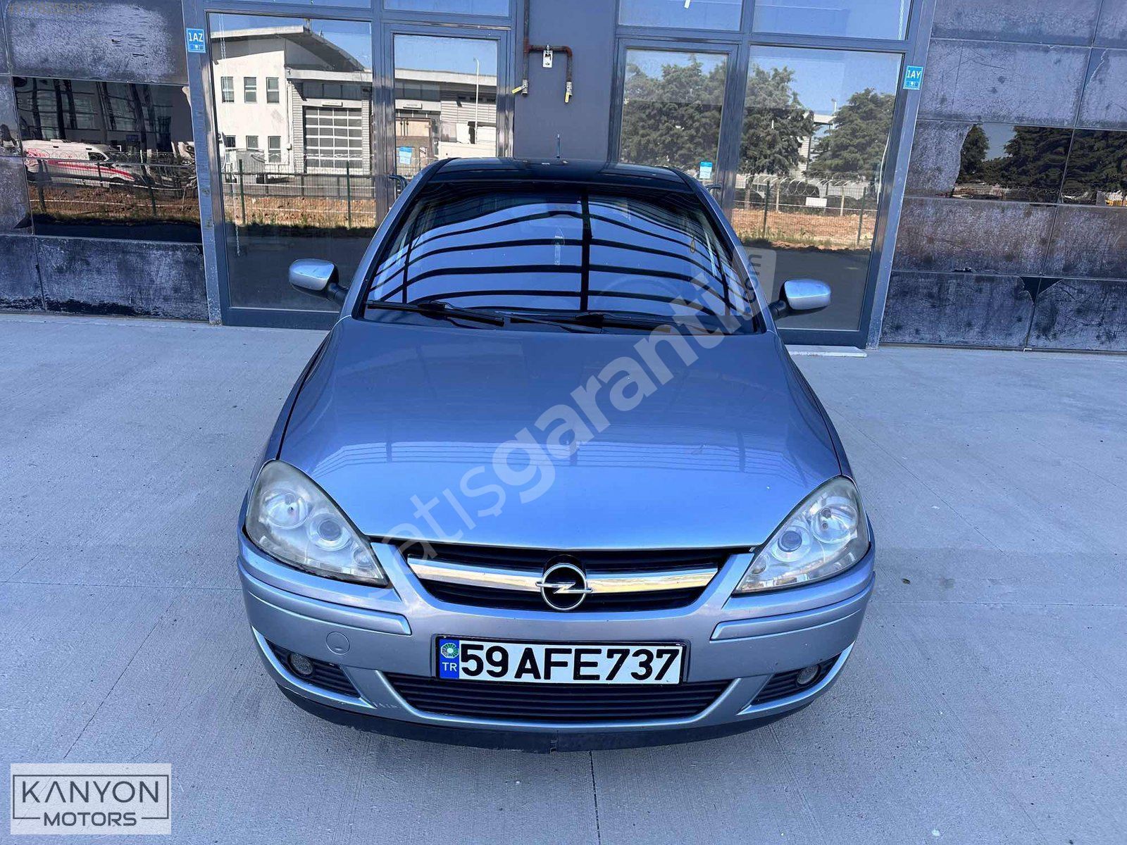 KANYON MOTORS DAN 2004 OPEL CORSA COSMO