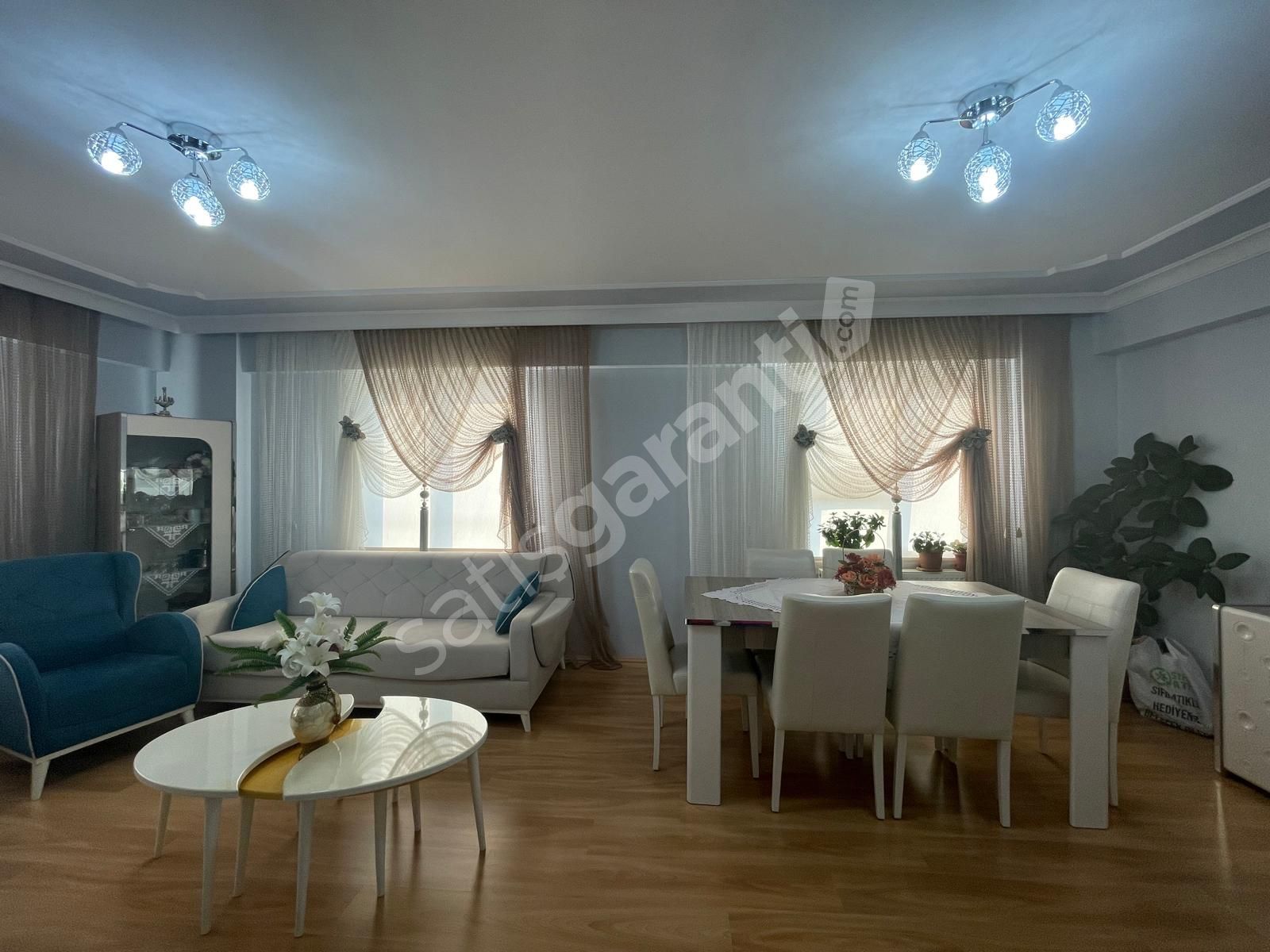 İNEGÖL YENİ MAHALLEDE,3+1,145M2,SİTE İÇİ,SATILIK DAİRE