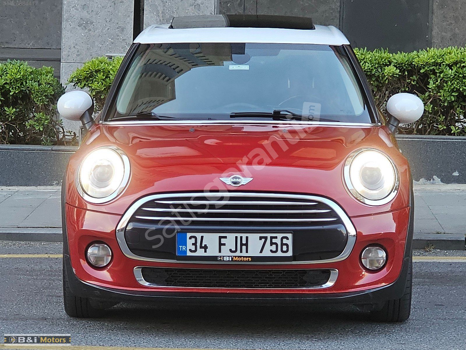 Bİ MOTORS'TAN 2015 MİNİ COOPER 1.5 D OTOMATİK HATASIZ BOYASIZ